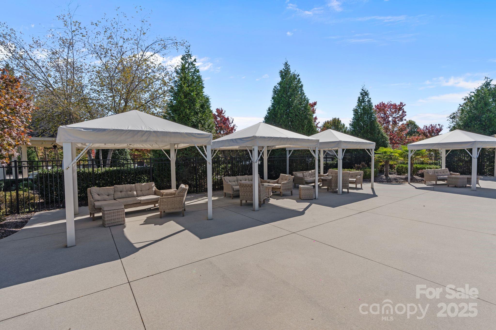 Baileys Glen - Residential