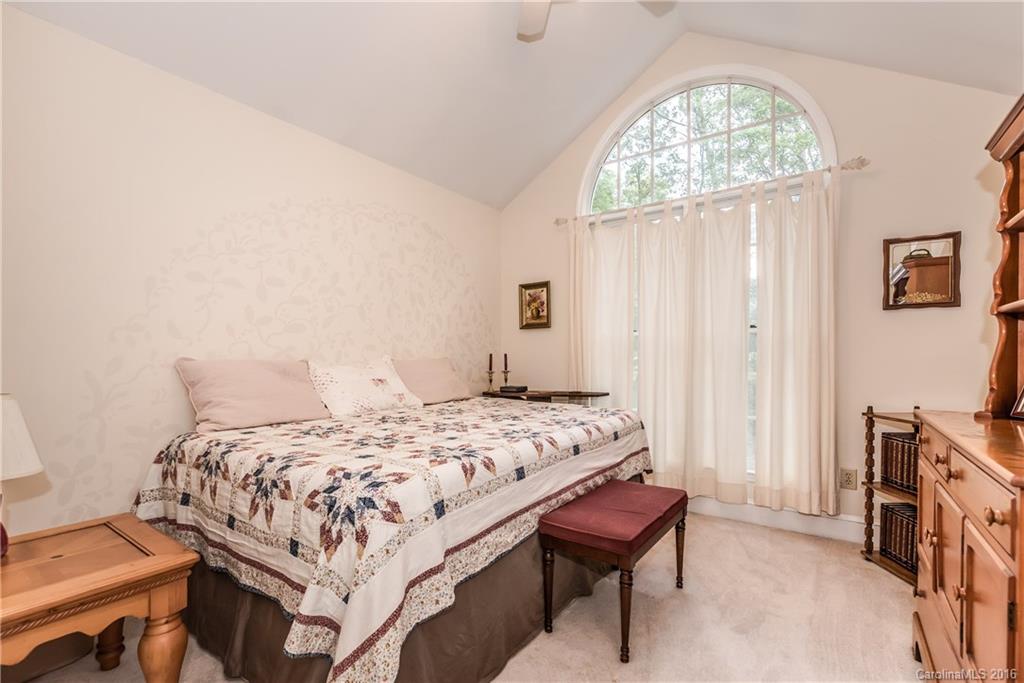 Royal Oaks - Residential