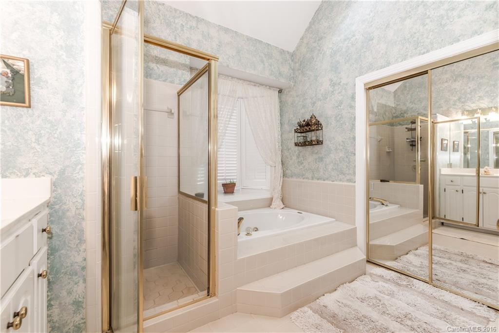 Royal Oaks - Residential