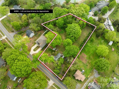 Photo of 8035 Pleasant Grove Road, Charlotte, NC 28216 (MLS # 4368062)