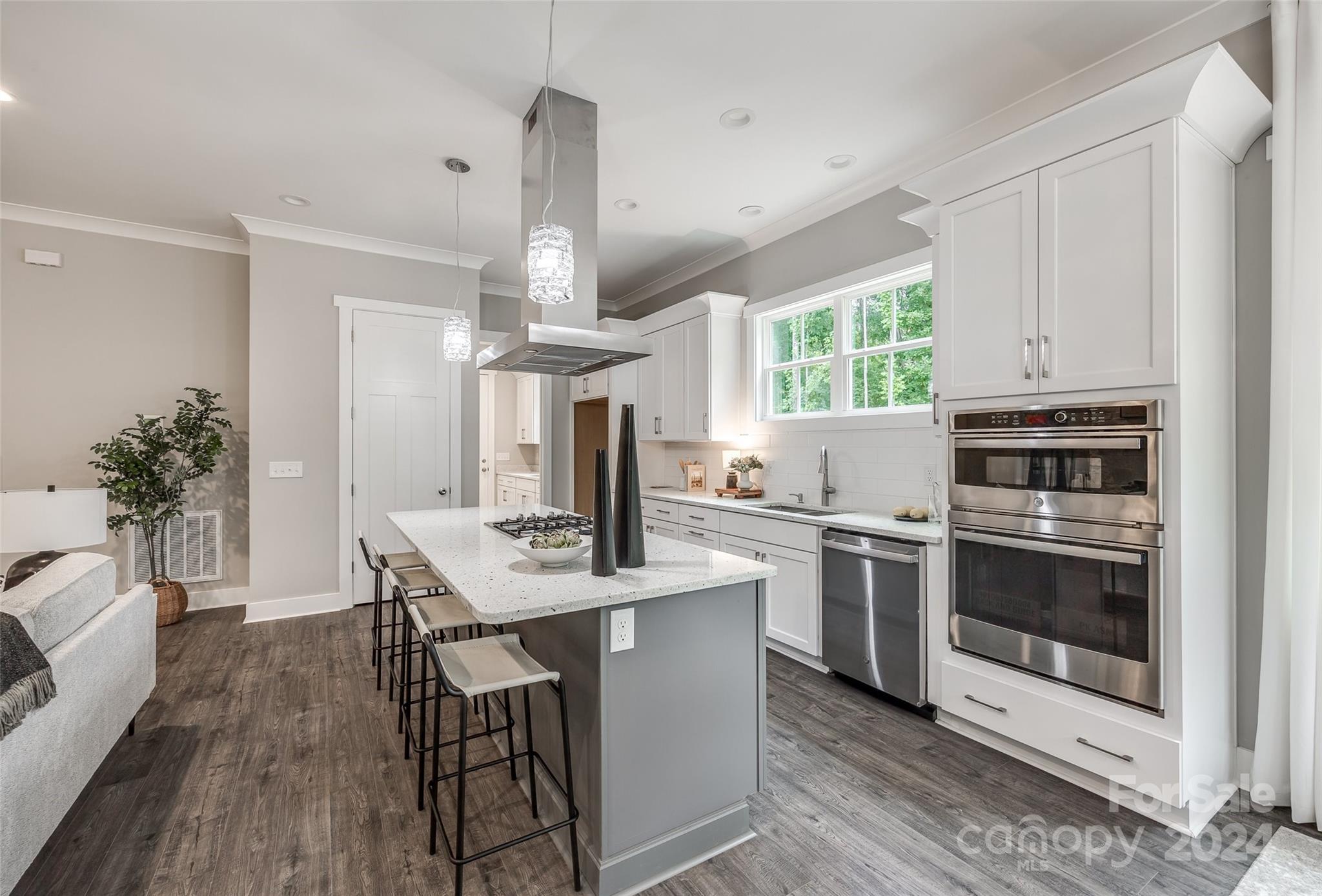 Sanders Landing - Residential