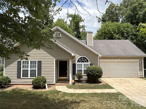 Photo of 1839 Olsen Lane, Charlotte, NC 28213 (MLS # 4344078)