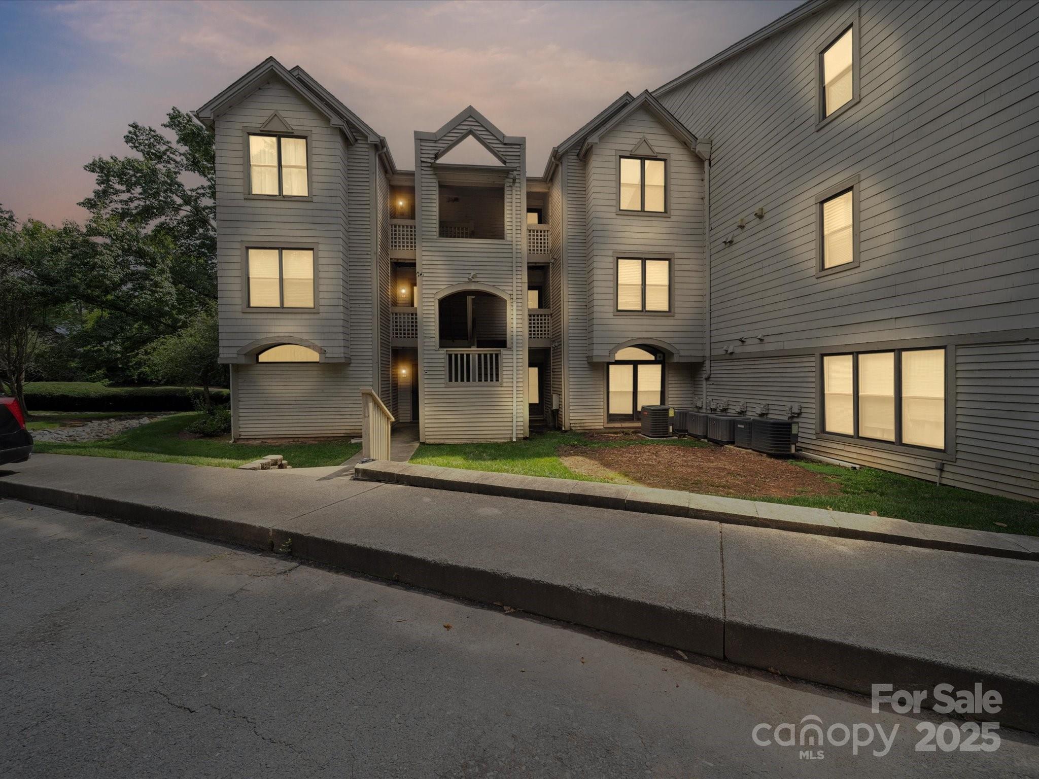 18817 Nautical Drive 302