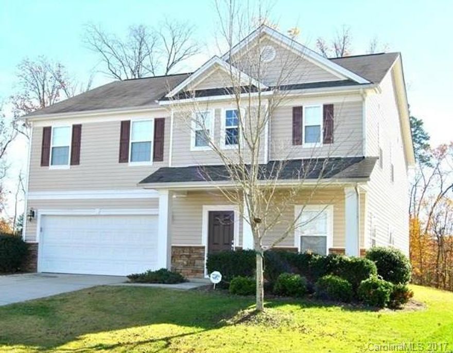 Great 5 bedroom, 3 bath home in desirable Union County! Open floor plan. Gourmet kitchen, formal dining room, separate breakfast area. Great room with fireplace.