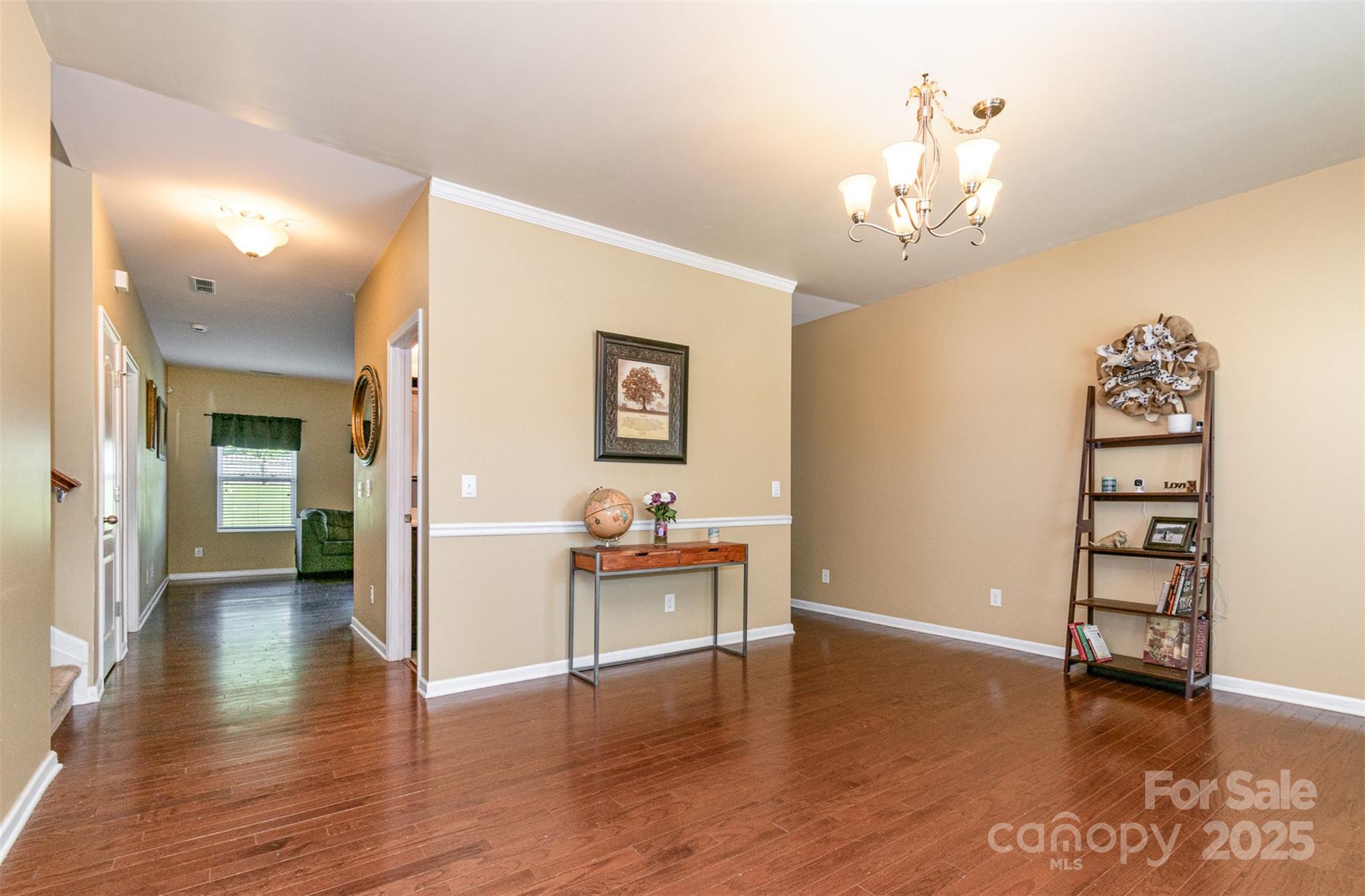 1905 Yellow Daisy Drive