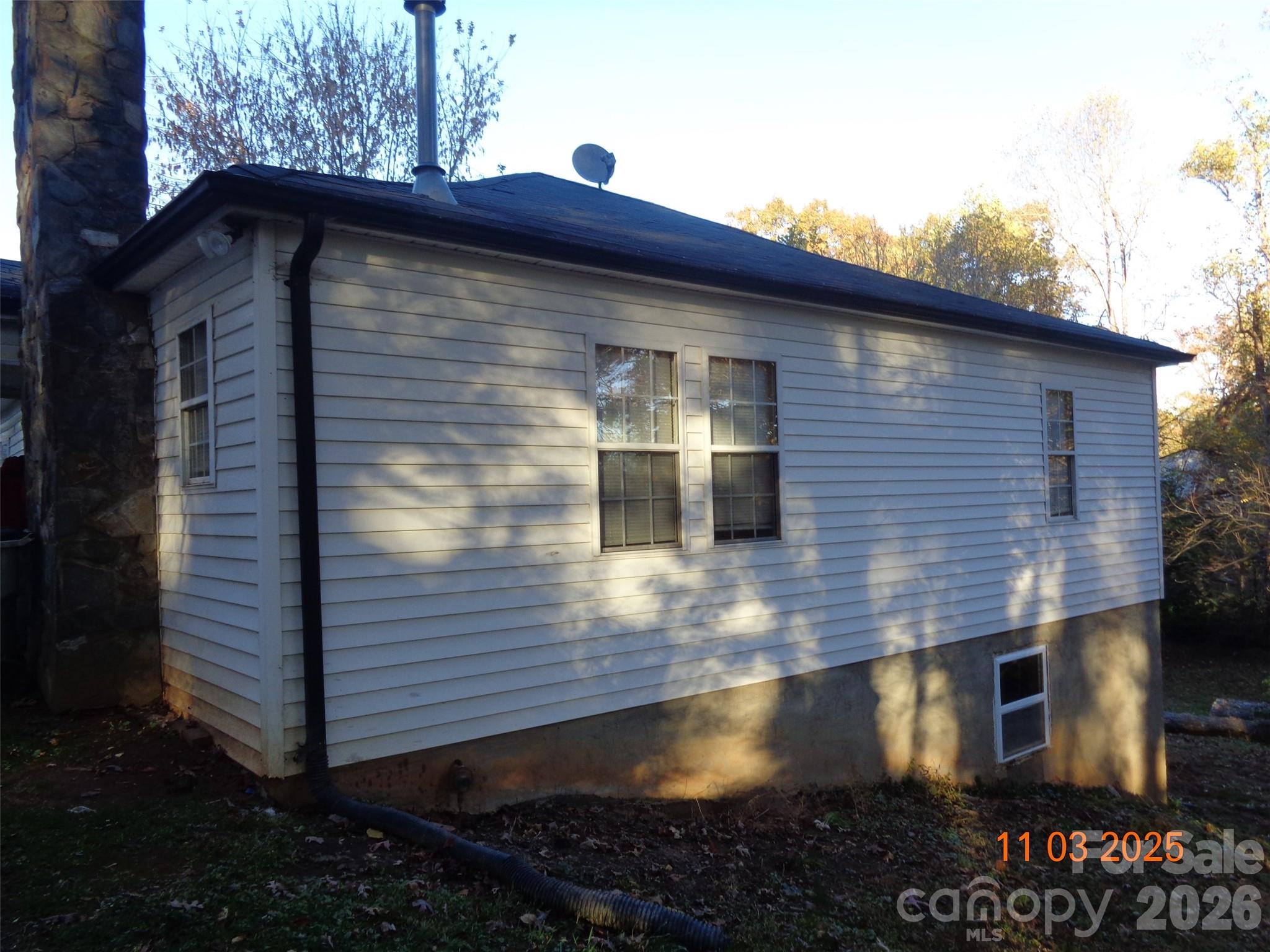 1412 Walt Arney Road