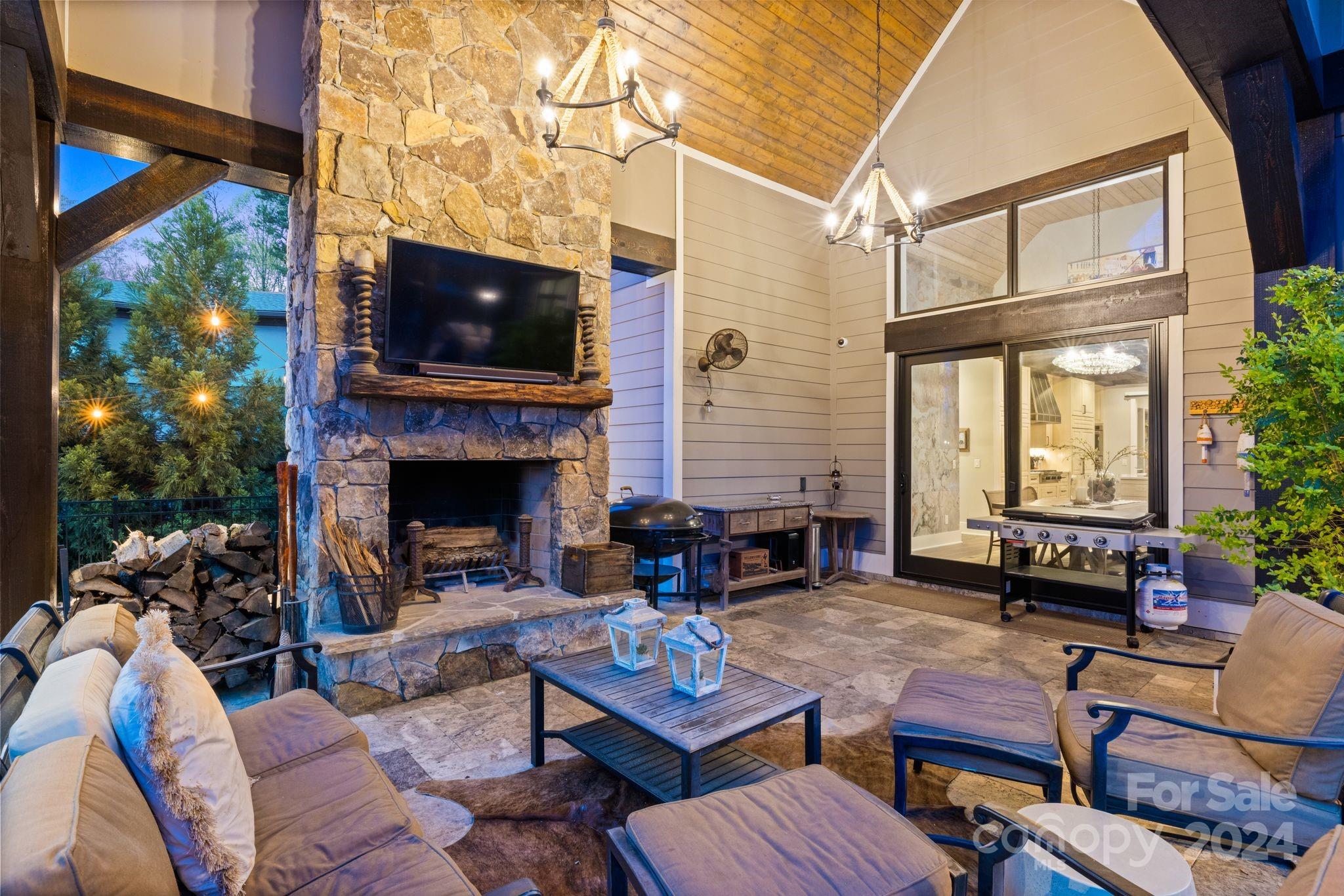 Webbs Chapel Cove - Residential