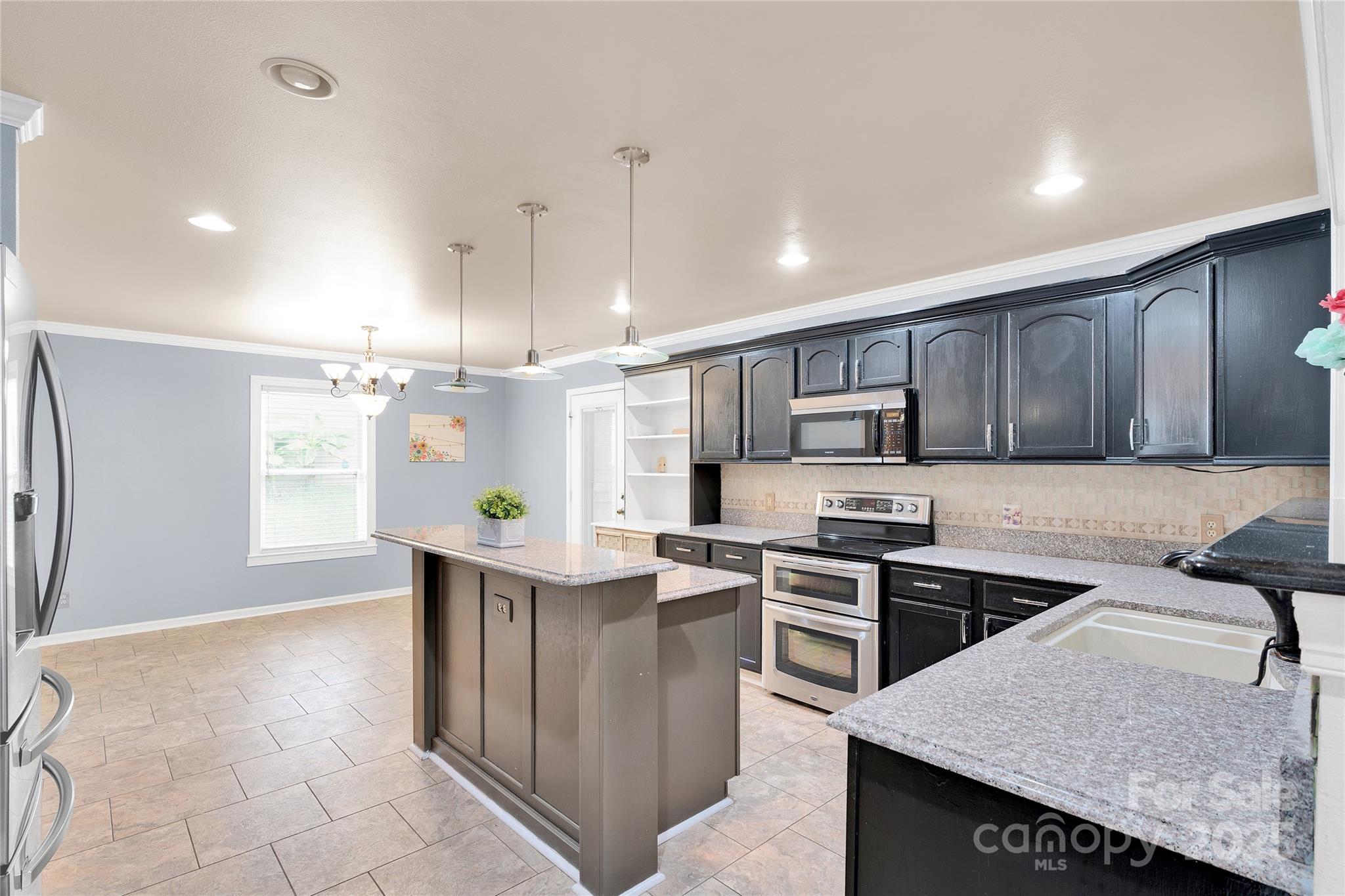 3114 Bamburgh Court