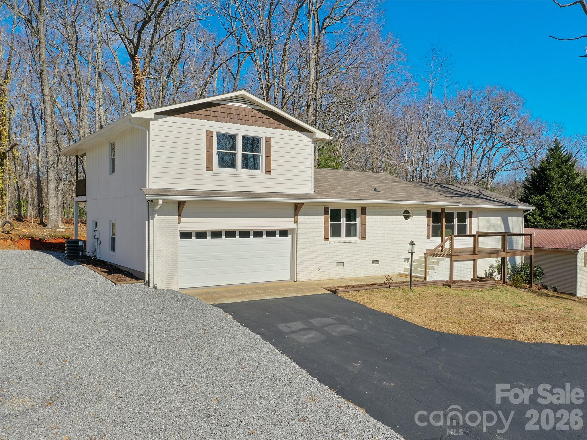 128 Cardinal Lane
