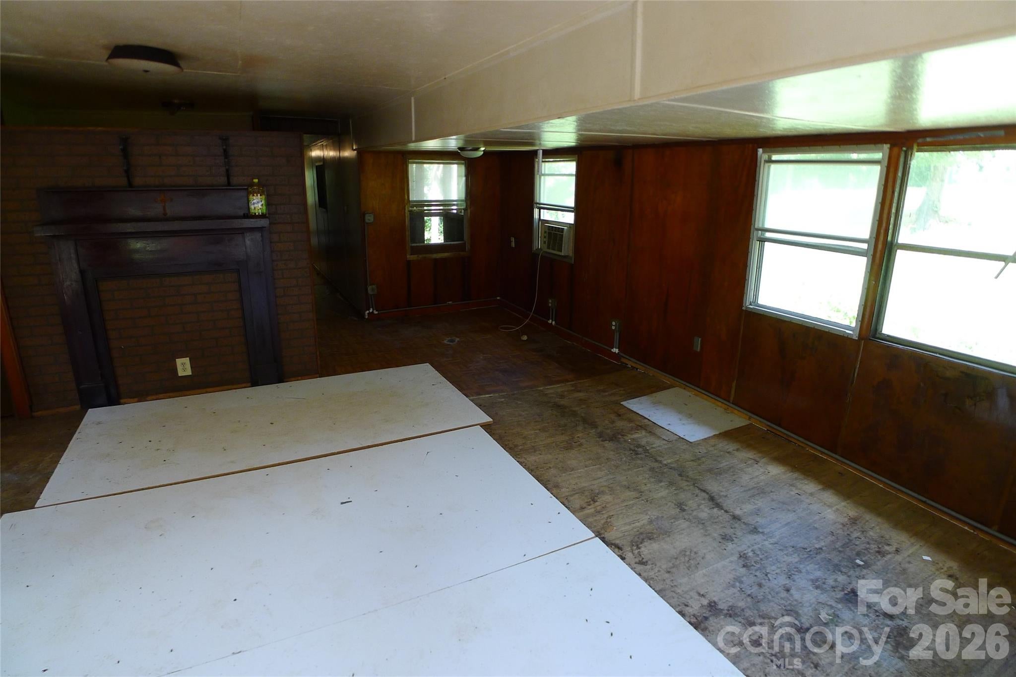162 Oak Tree Drive