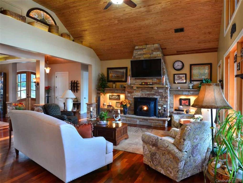 The Ridge On Tillery - Residential