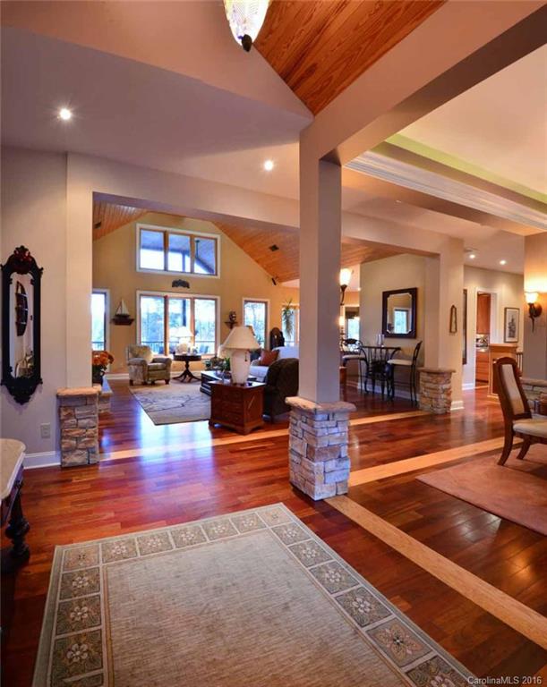 The Ridge On Tillery - Residential