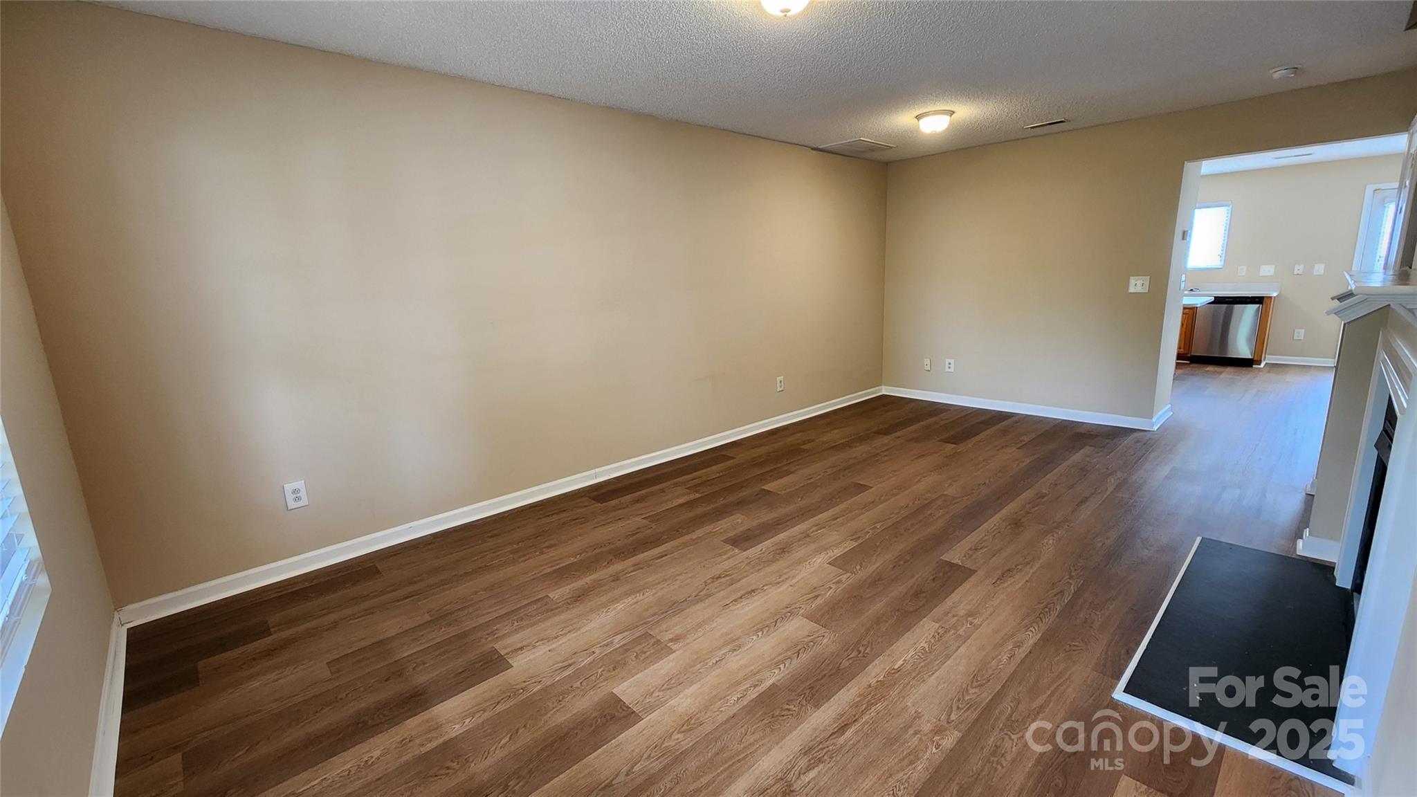 3208 Barons Court Road