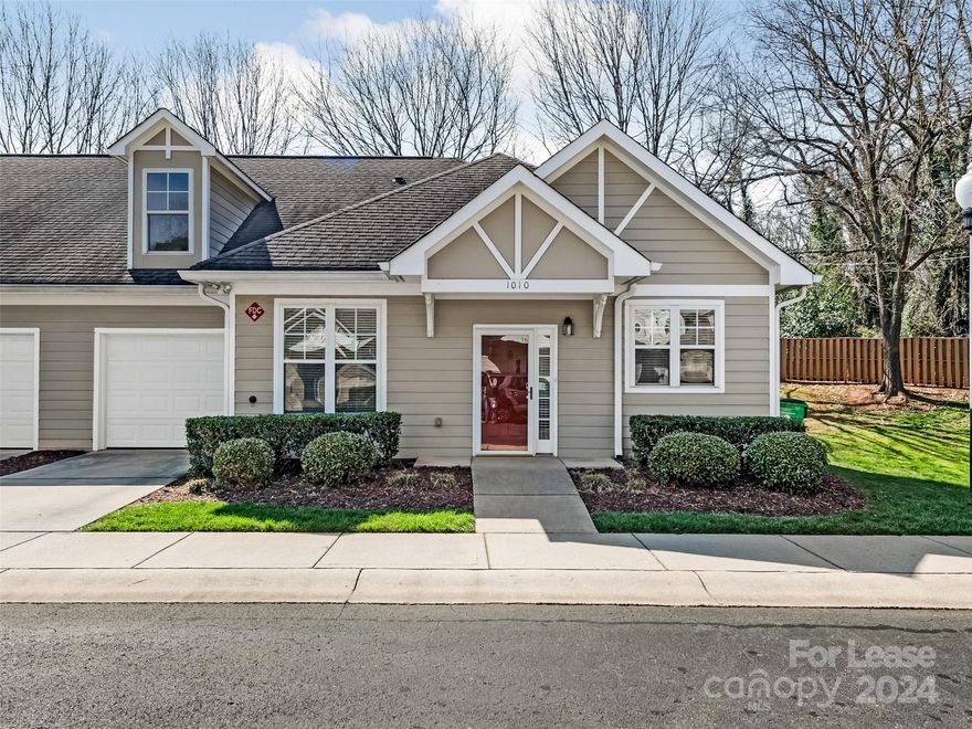 Welcome Home!  Incredible well-appointed 2BR/2BA end unit, one-level townhome in sought after Sedgefield neighborhood in gated community.  Feels like a single-family home and all on one level. Residence has new paint throughout and new carpet (in bedrooms). Open floorplan in living area and nice tall ceilings. Real hardwood floors throughout living areas and home gets tons of natural light.  Spacious kitchen has gleaming wood cabinets and tons of storage.  Master bathroom has garden tub and double vanity sinks.  Very large courtyard that has covered area with brick pavers and other large area enjoying time outside.  One (1) car attached garage.   Washer/dryer included.  Home is close to everything – Park Road Shopping Center, Dilworth, Myers Park and Uptown.  Move-in ready. Owner is asking that they approve any pets and non-refundable pet fee charged $500. Owner is asking for 700+ credit score. Application fee shown in listing is estimate.
