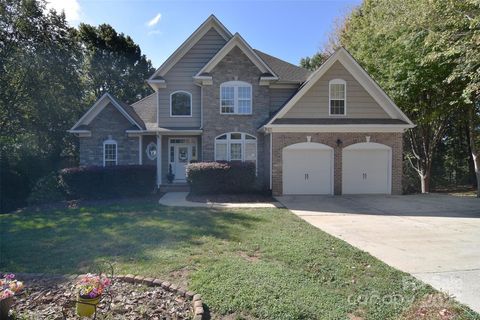 Photo of 324 Thompson Court, Indian Trail, NC 28079 (MLS # 4308376)