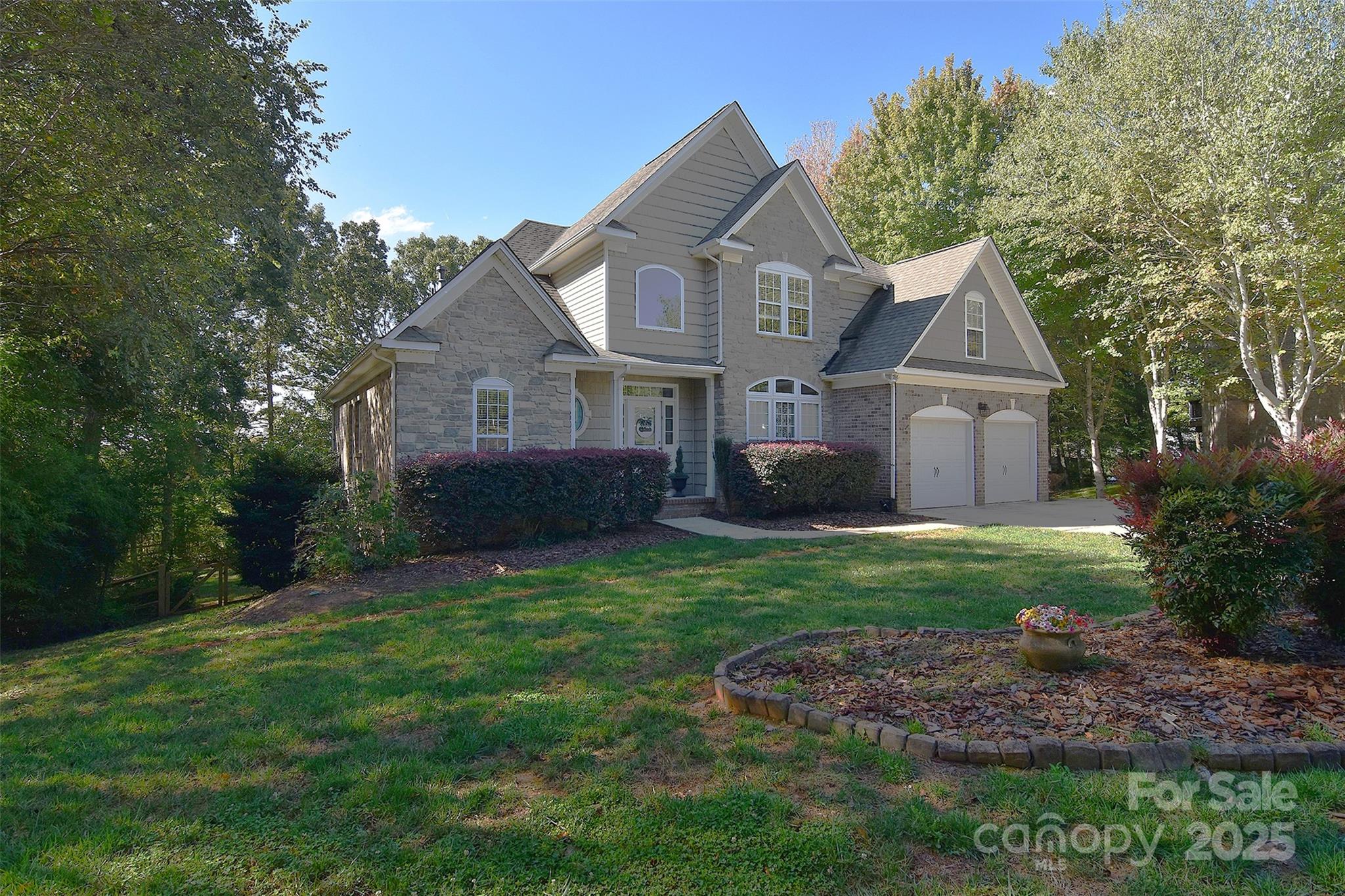 324 Thompson Court