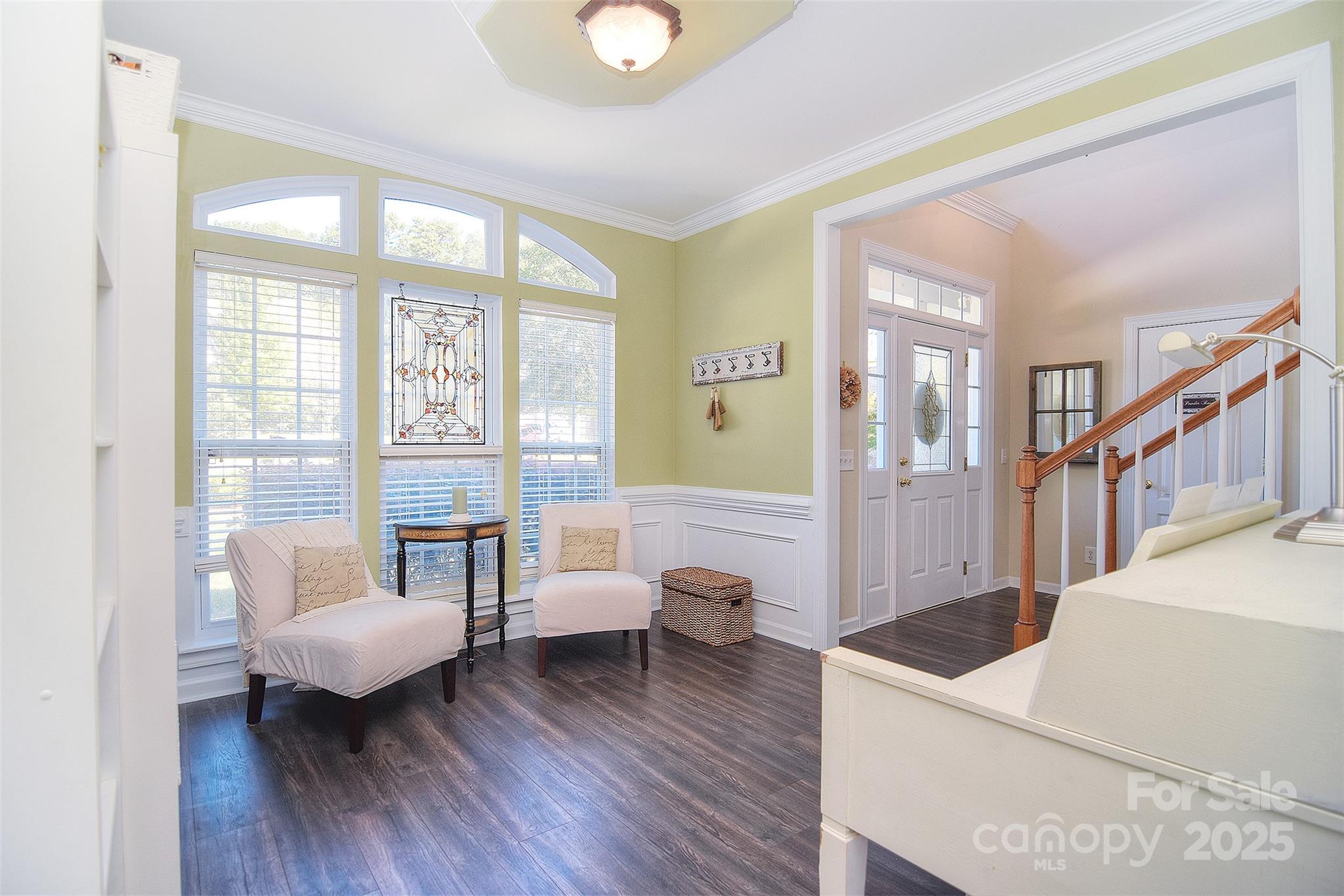 324 Thompson Court