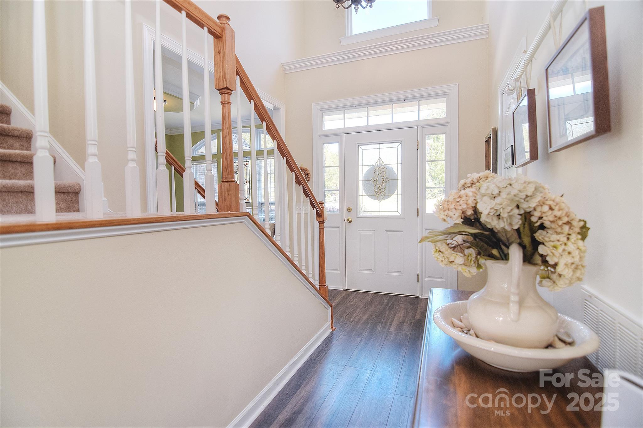 324 Thompson Court