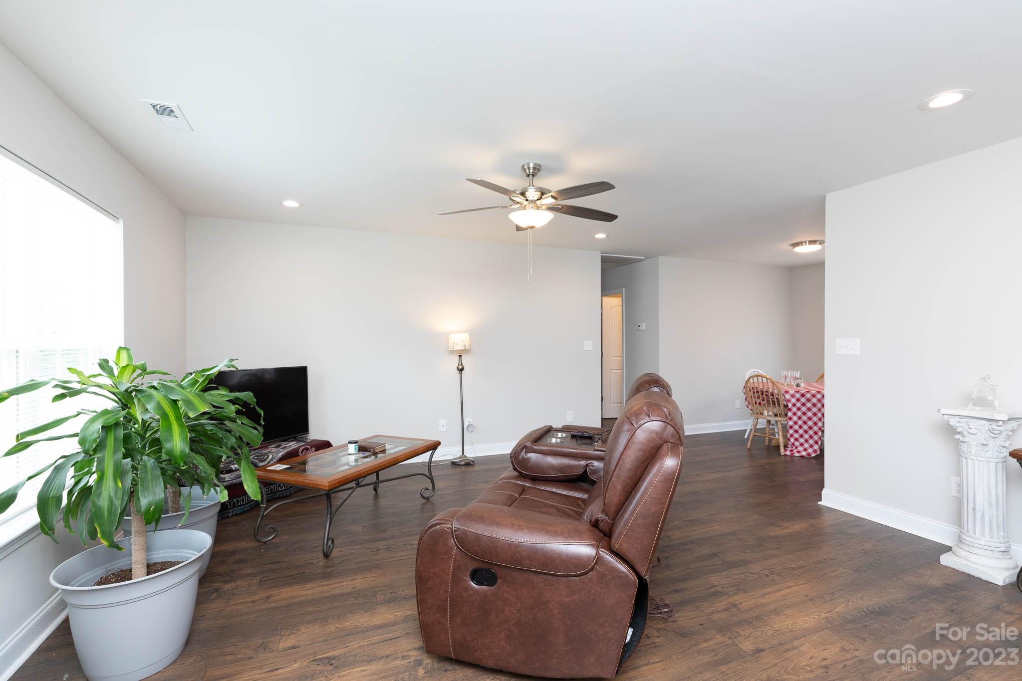 Foxbrook - Residential