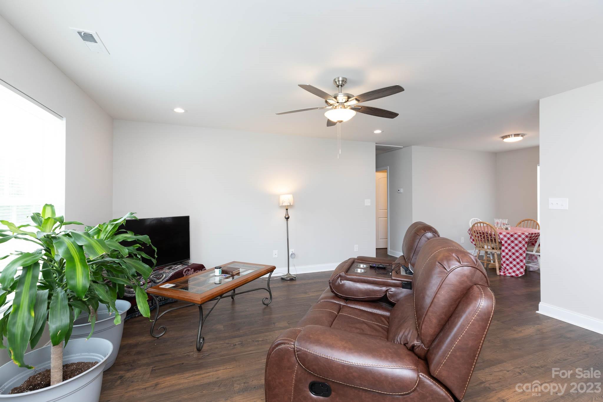 Foxbrook - Residential