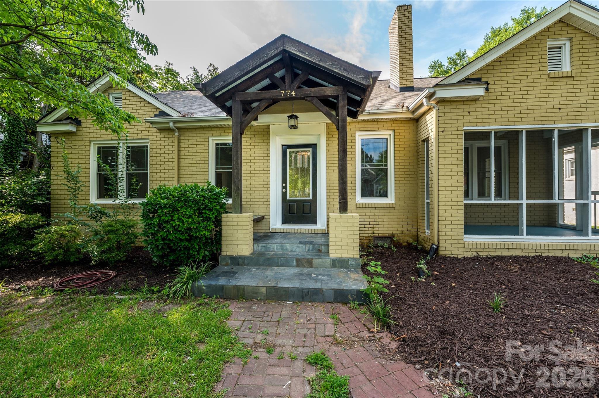774 Eden Terrace