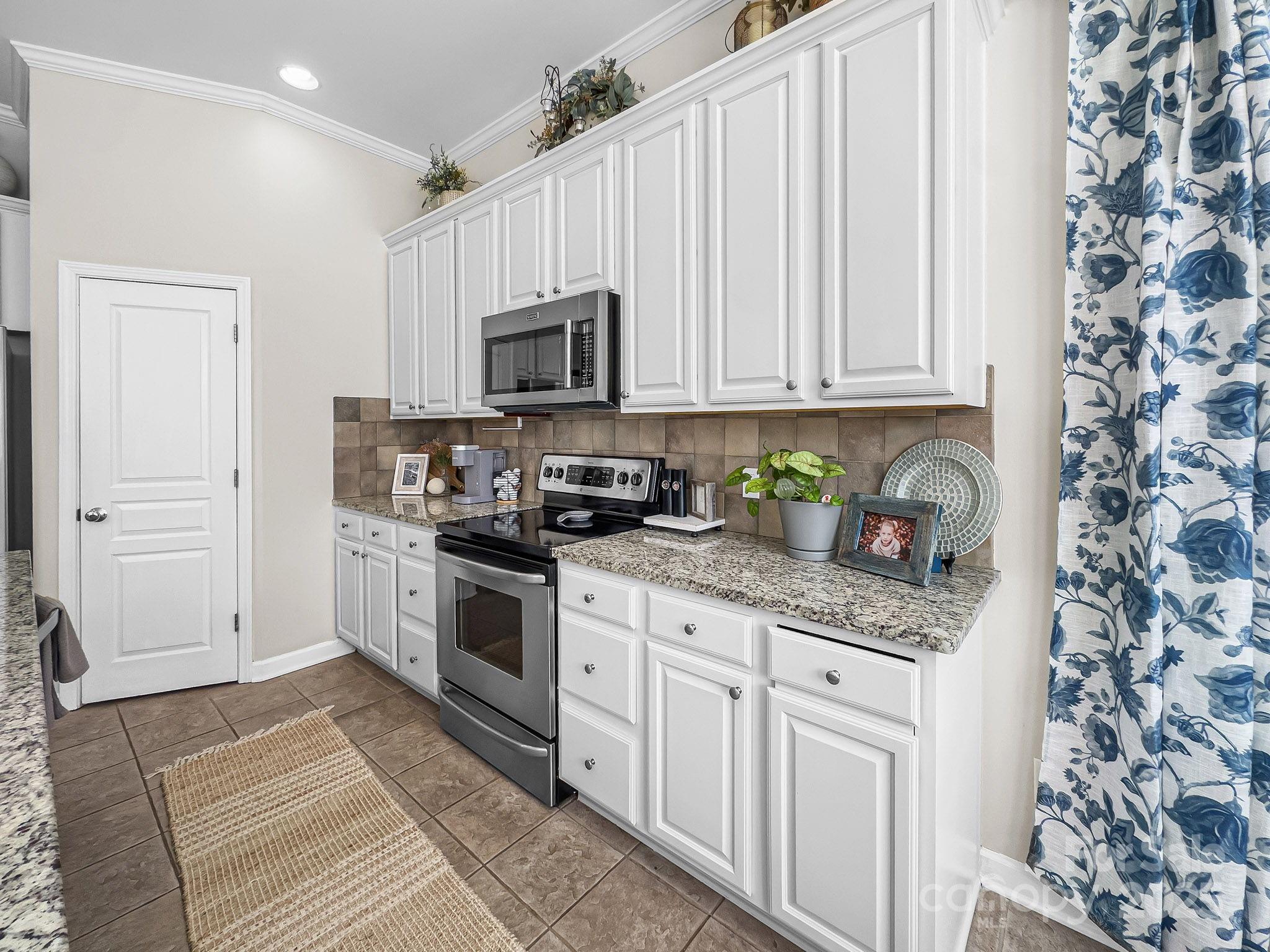 Lakeshore - Residential