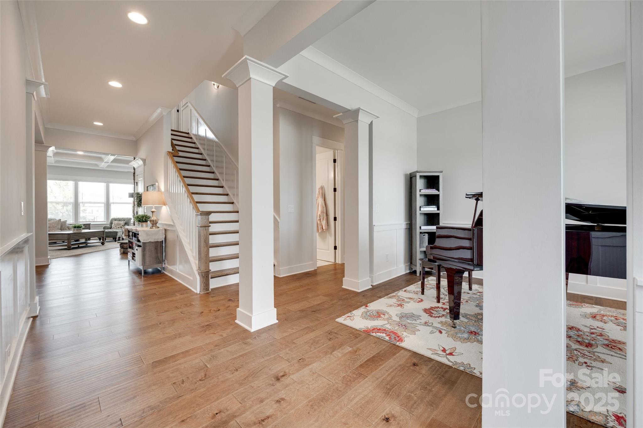 4689 Kingswood Drive
