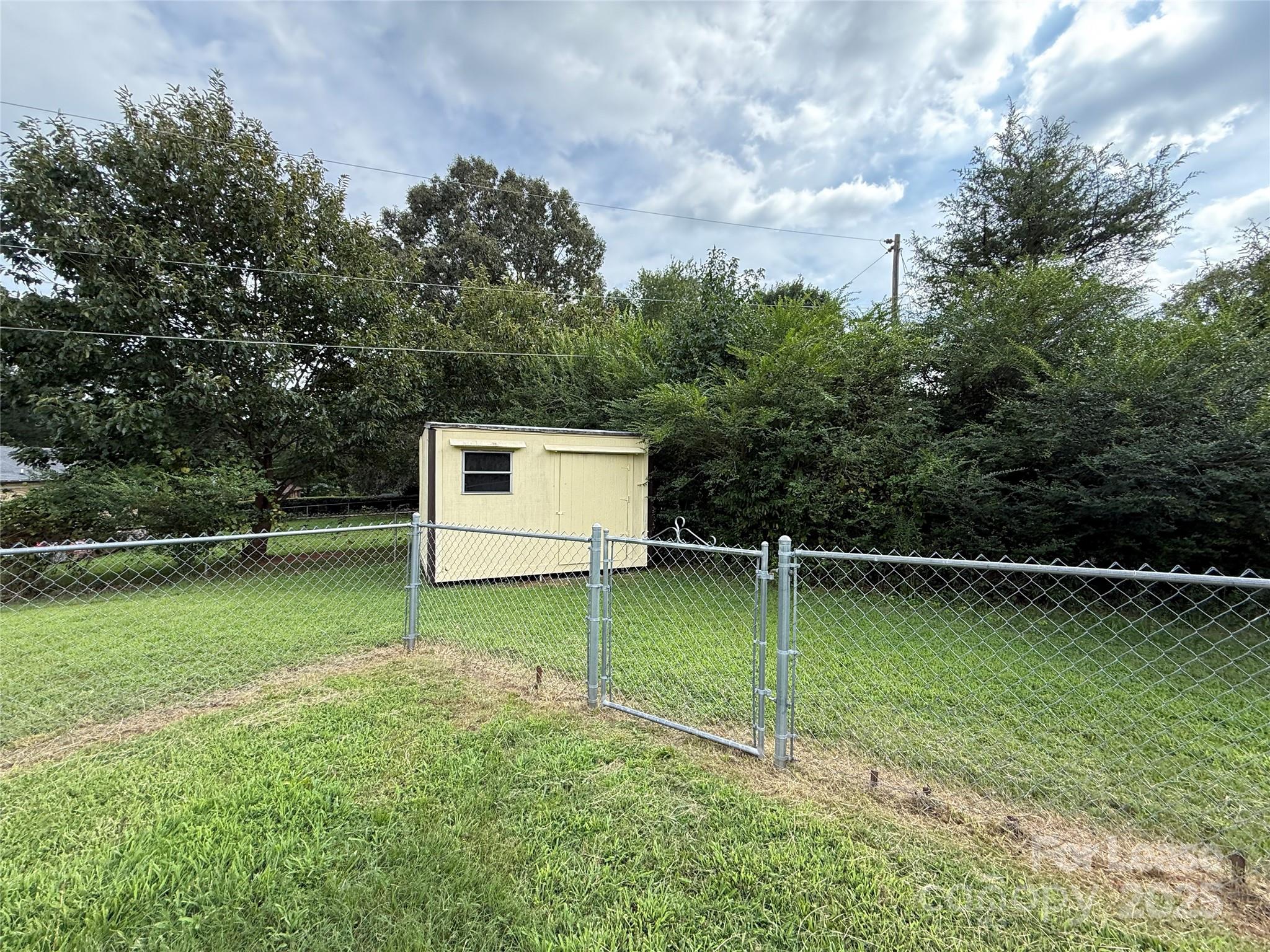 Amy Acres - Residential Lease