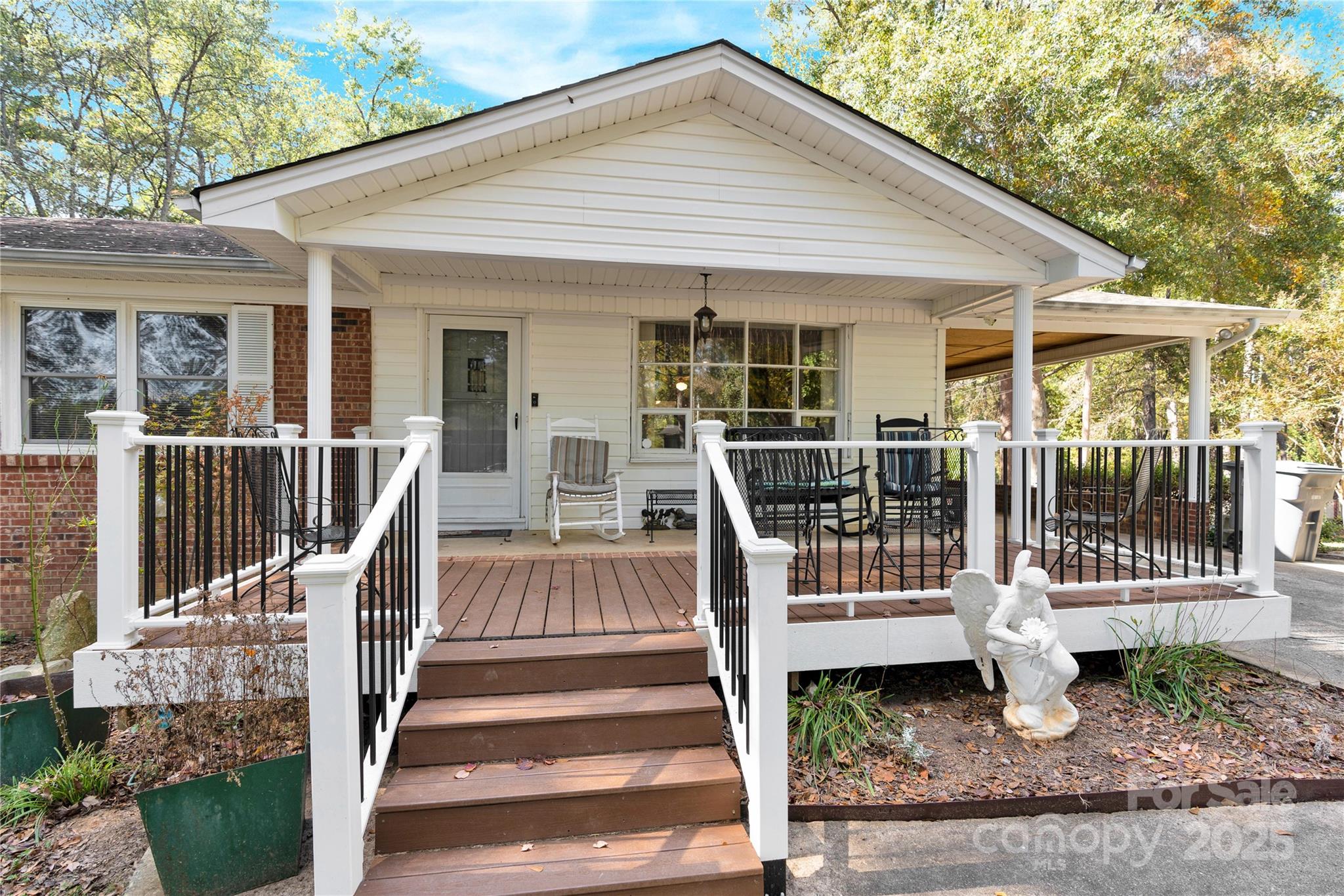 841 Knowles Drive