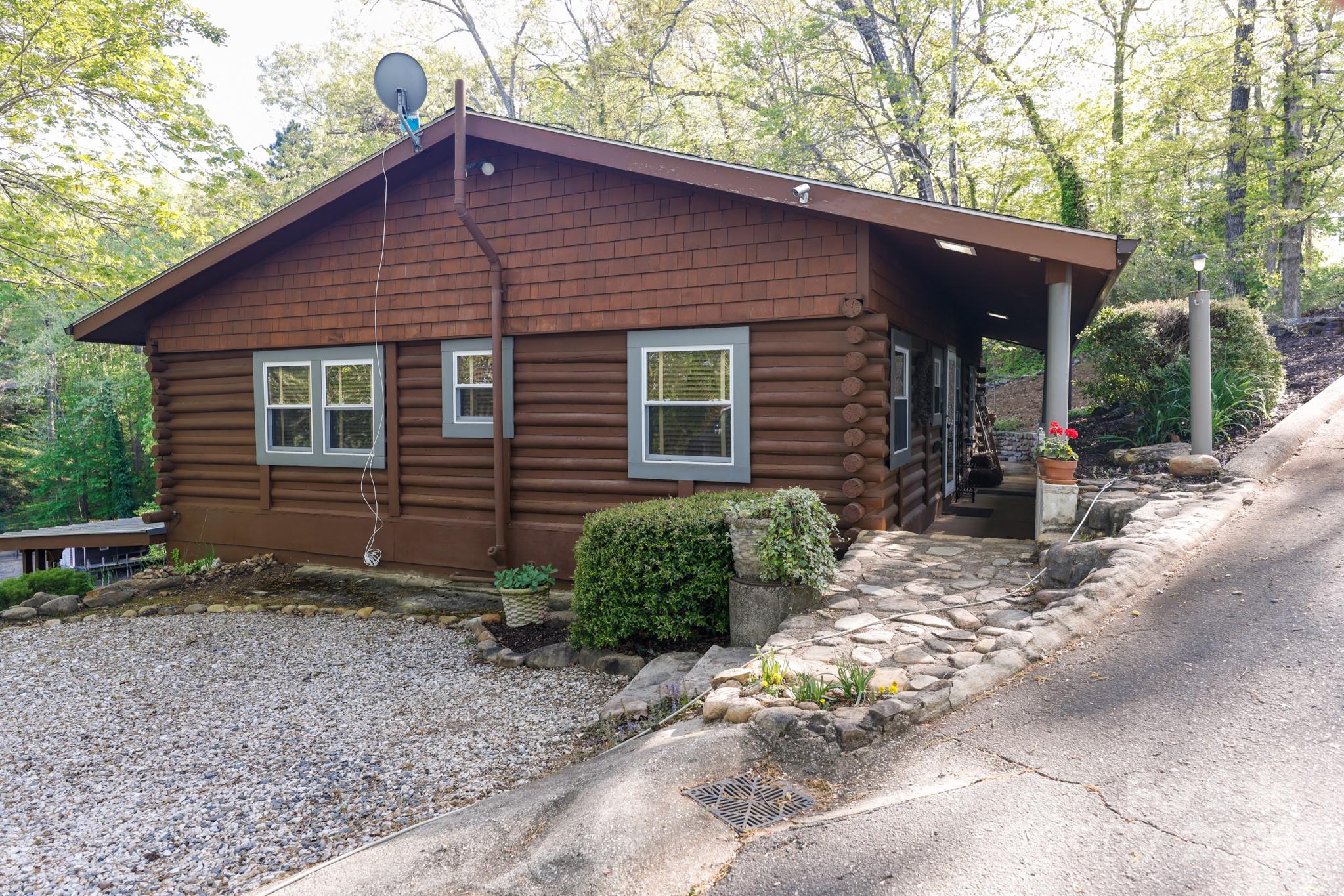 118 Rock Point Road