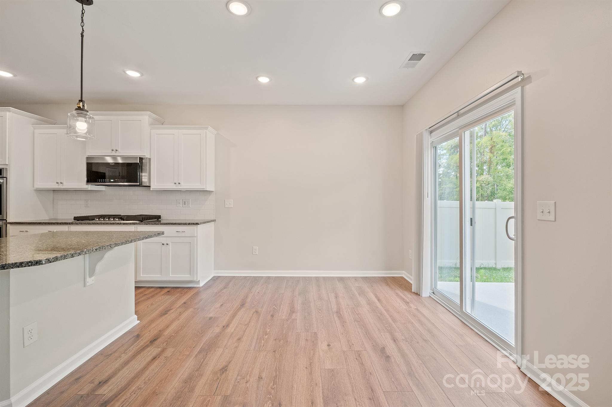 Chateau - Residential Lease