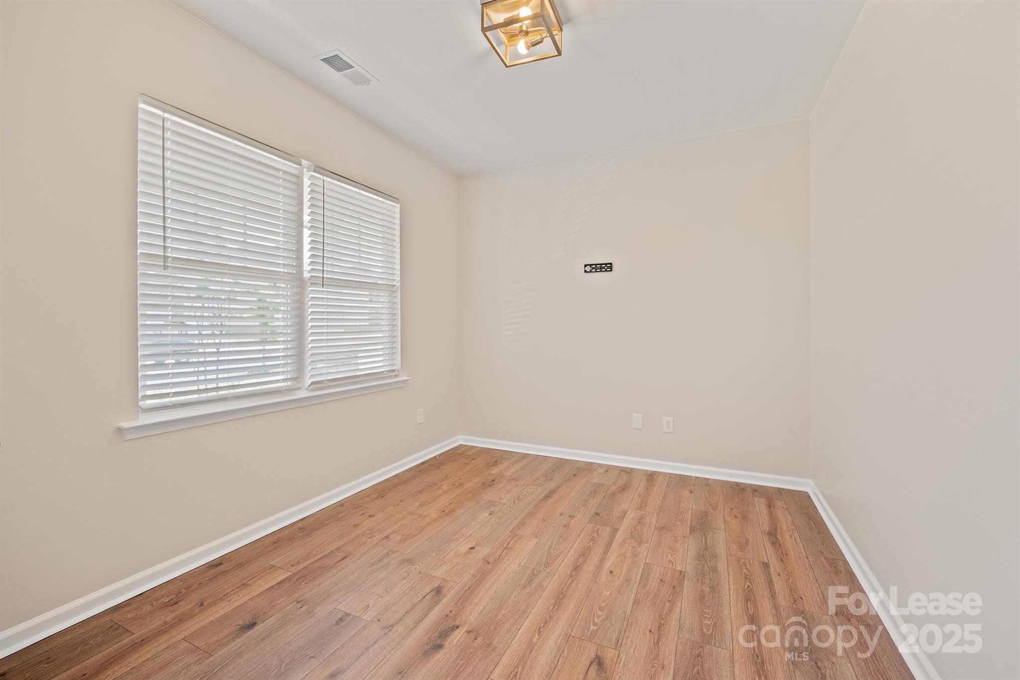 Chateau - Residential Lease