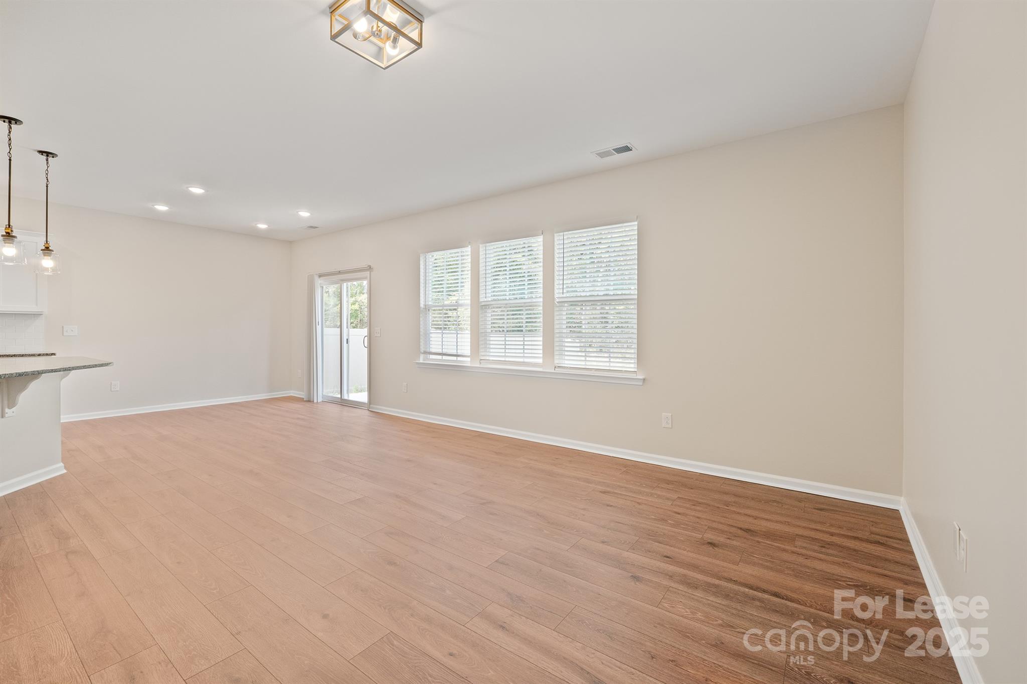 Chateau - Residential Lease