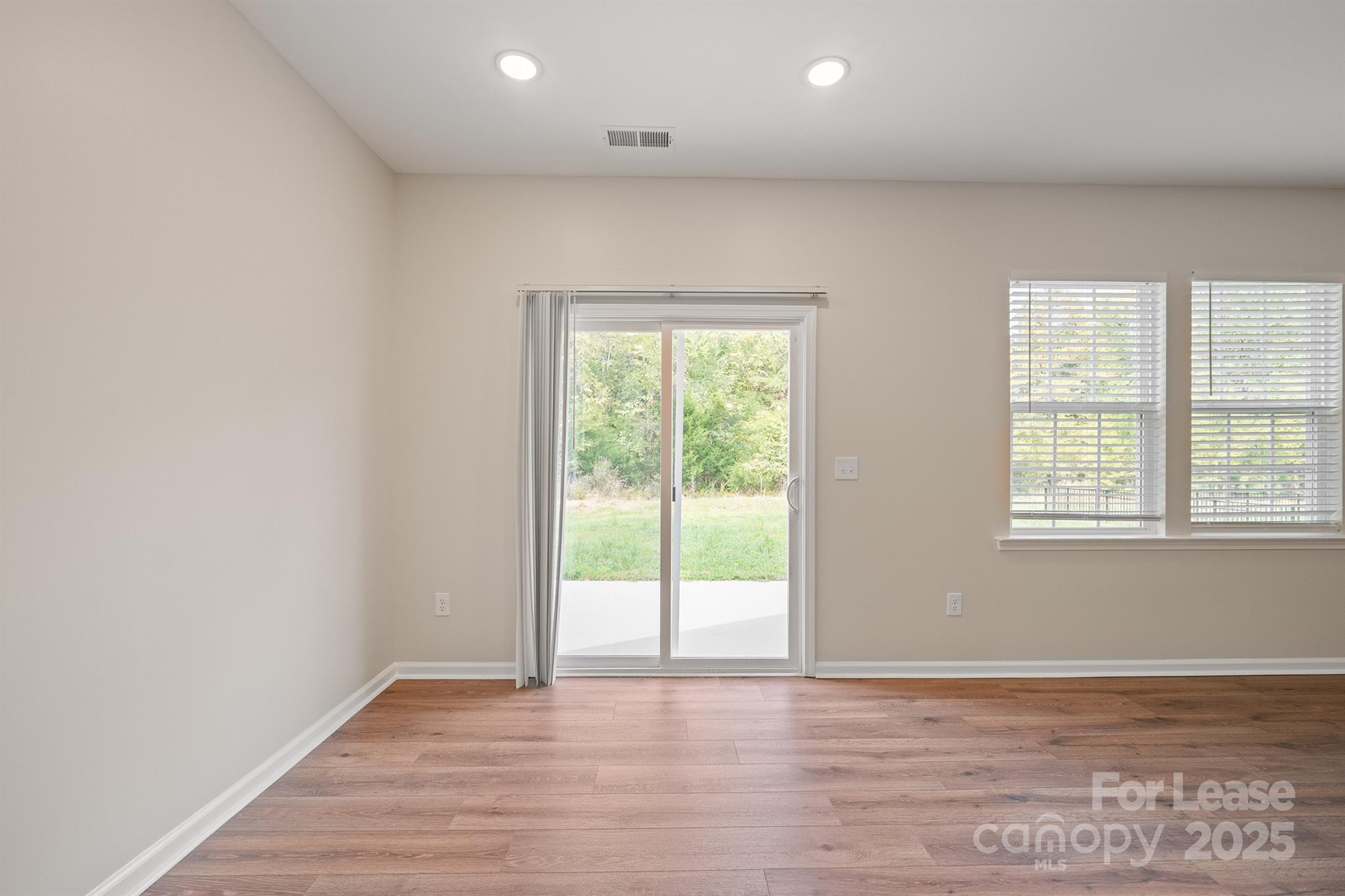 Chateau - Residential Lease