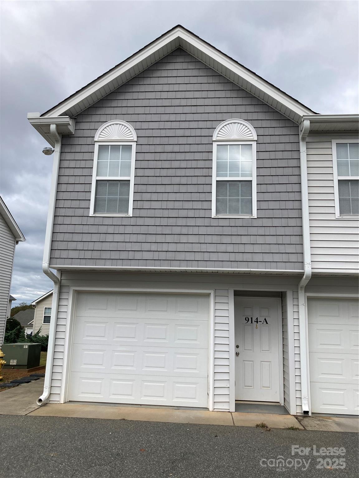 The Clusters - Residential Lease