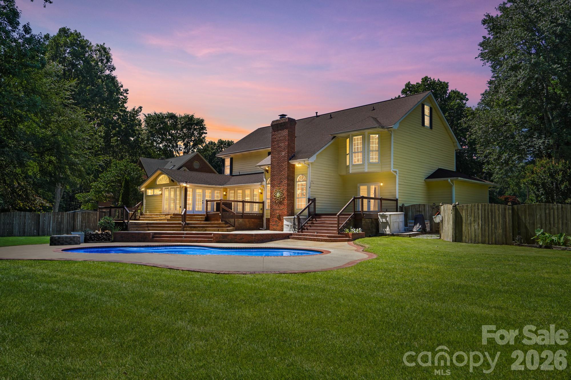12816 Hidden Hills Lane