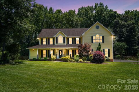 Photo of 12816 Hidden Hills Lane, Mint Hill, NC 28227 (MLS # 4390541)