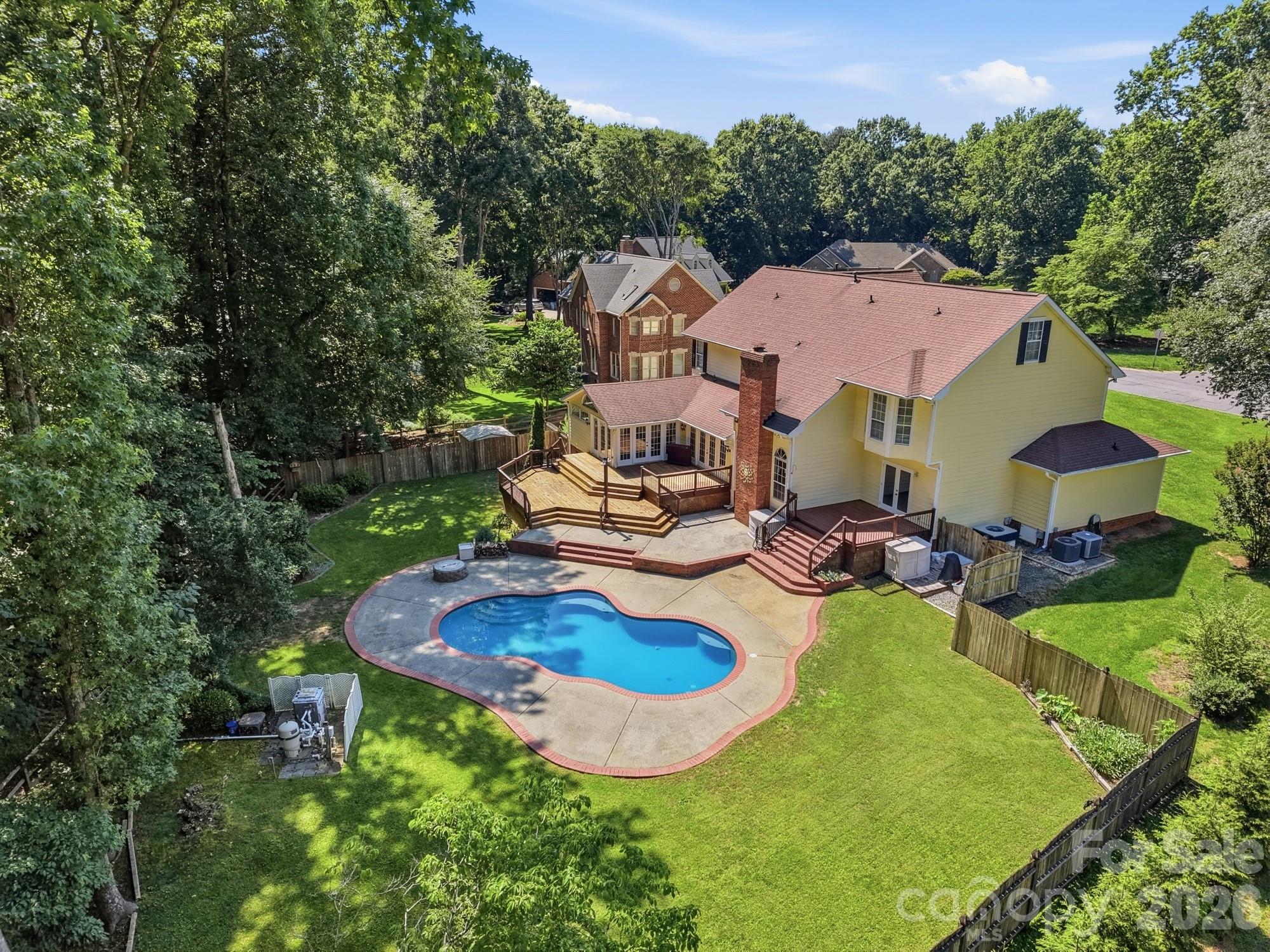 12816 Hidden Hills Lane