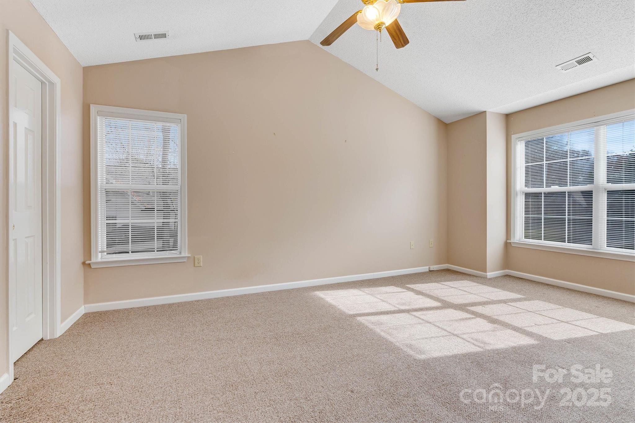 Hunters Bluff - Residential