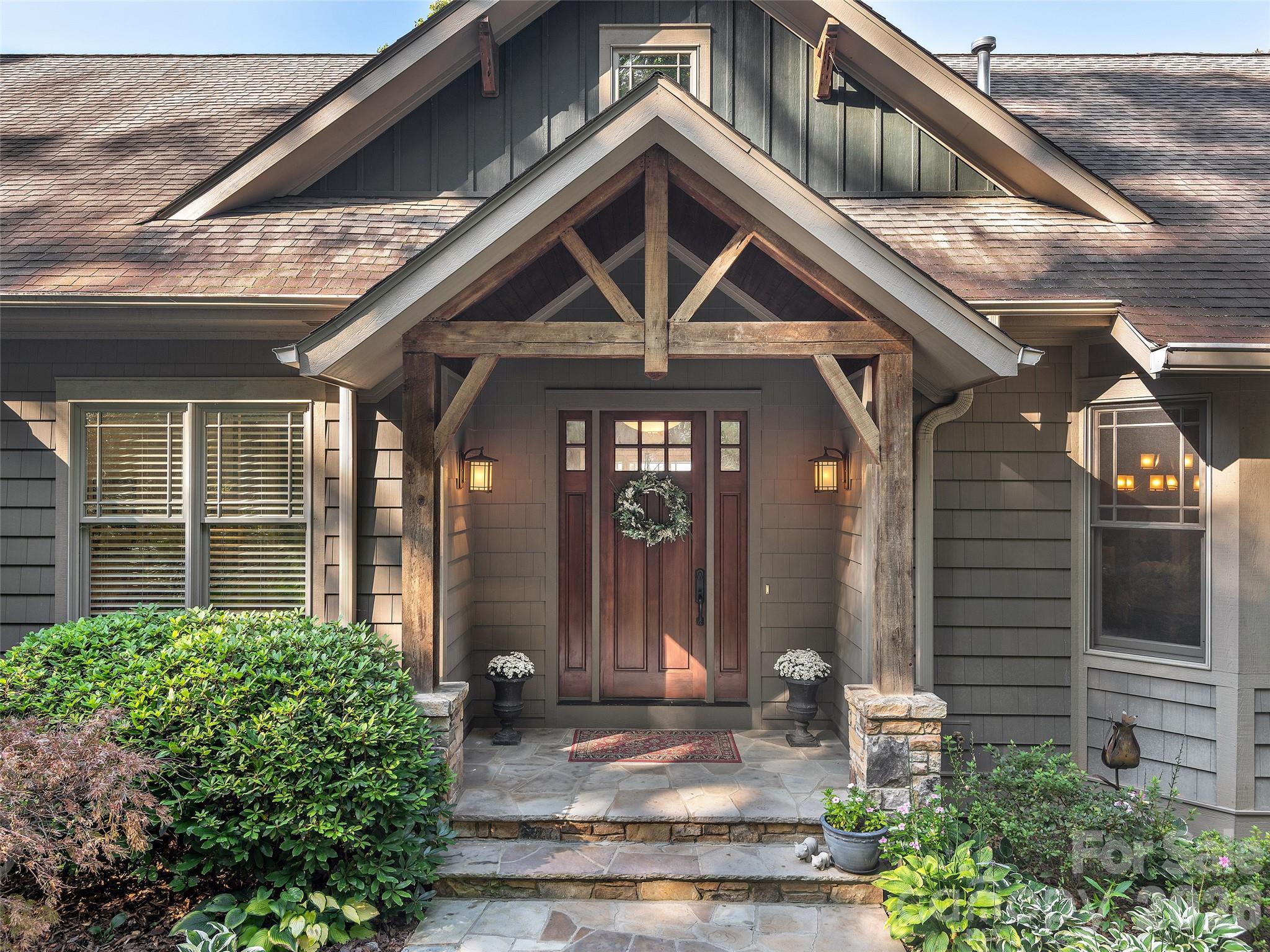 442 Coopers Hawk Drive