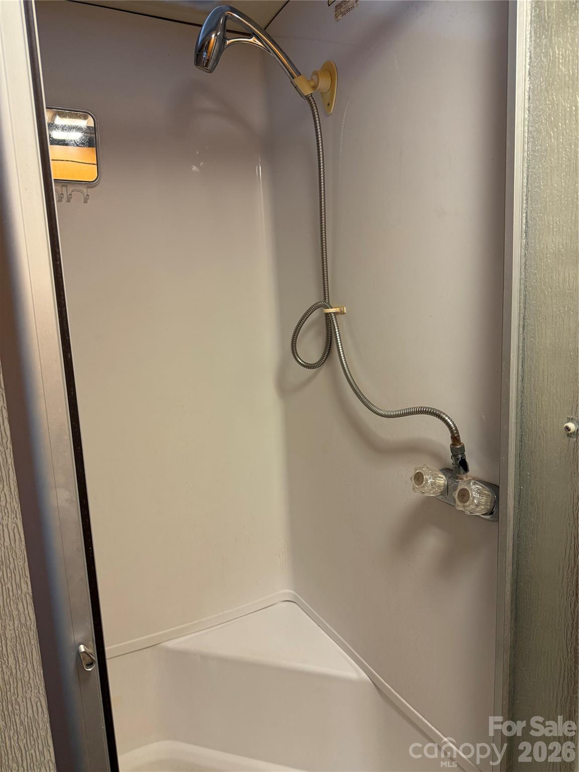 Twin Harbor - Residential