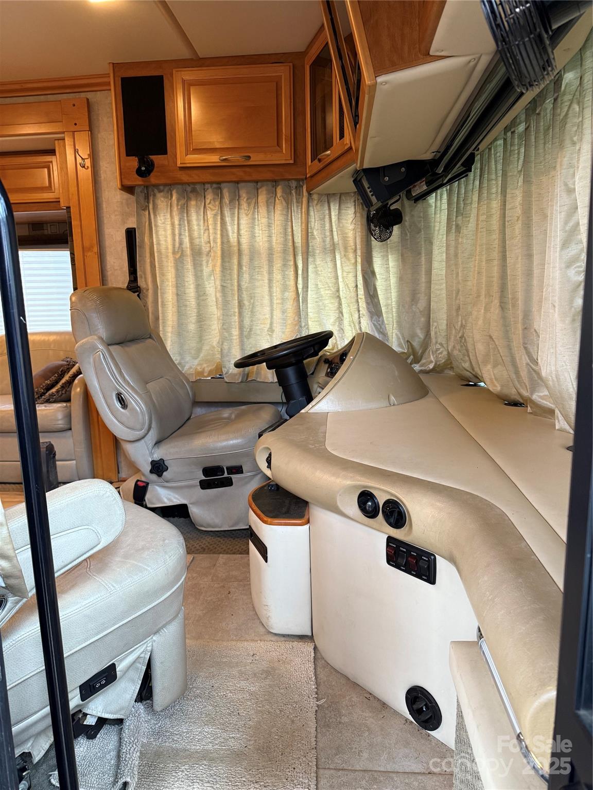 Twin Harbor - Residential