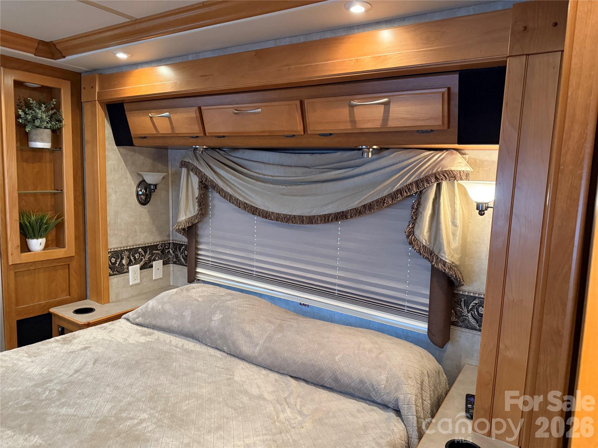 Twin Harbor - Residential