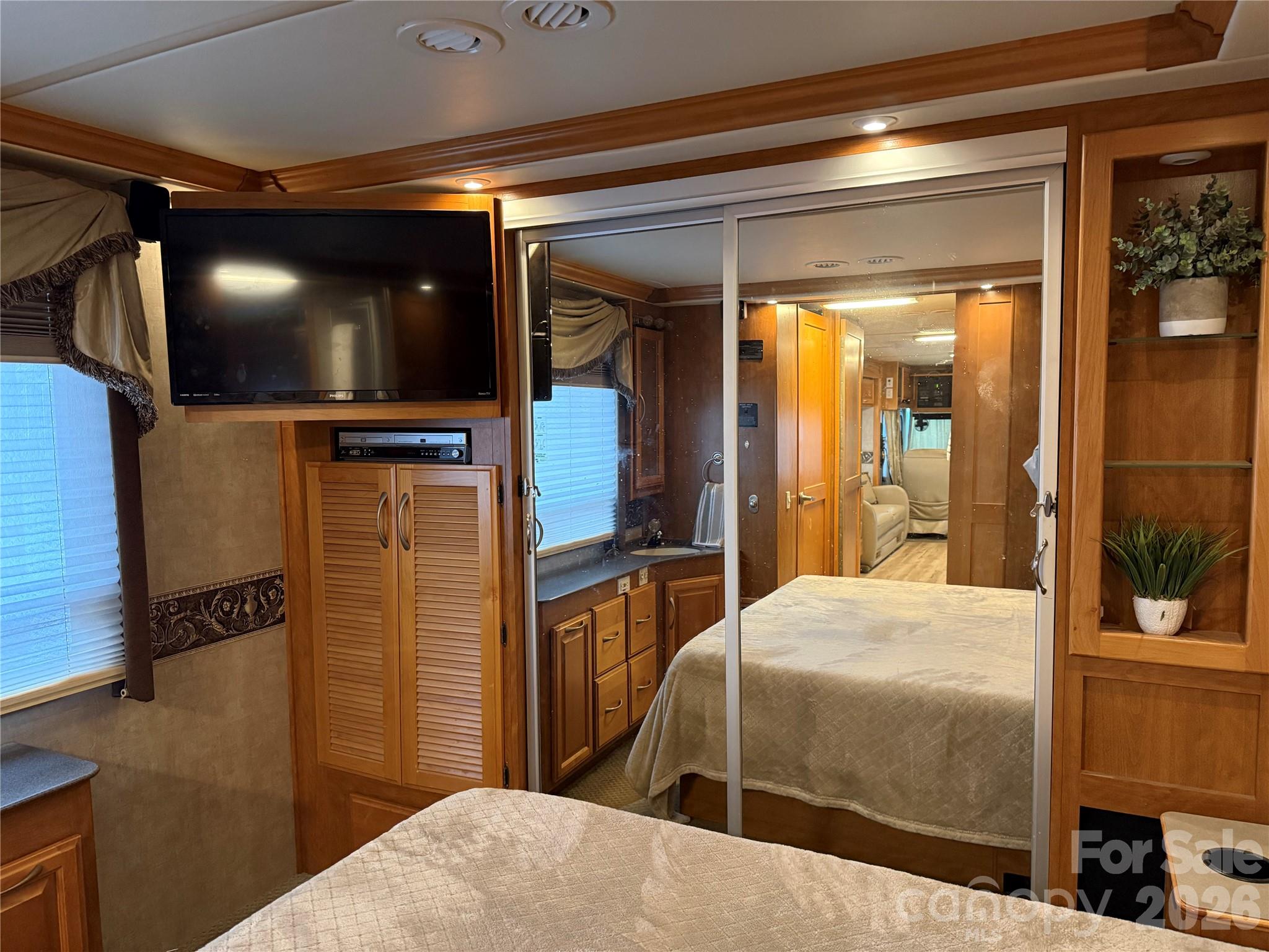 Twin Harbor - Residential