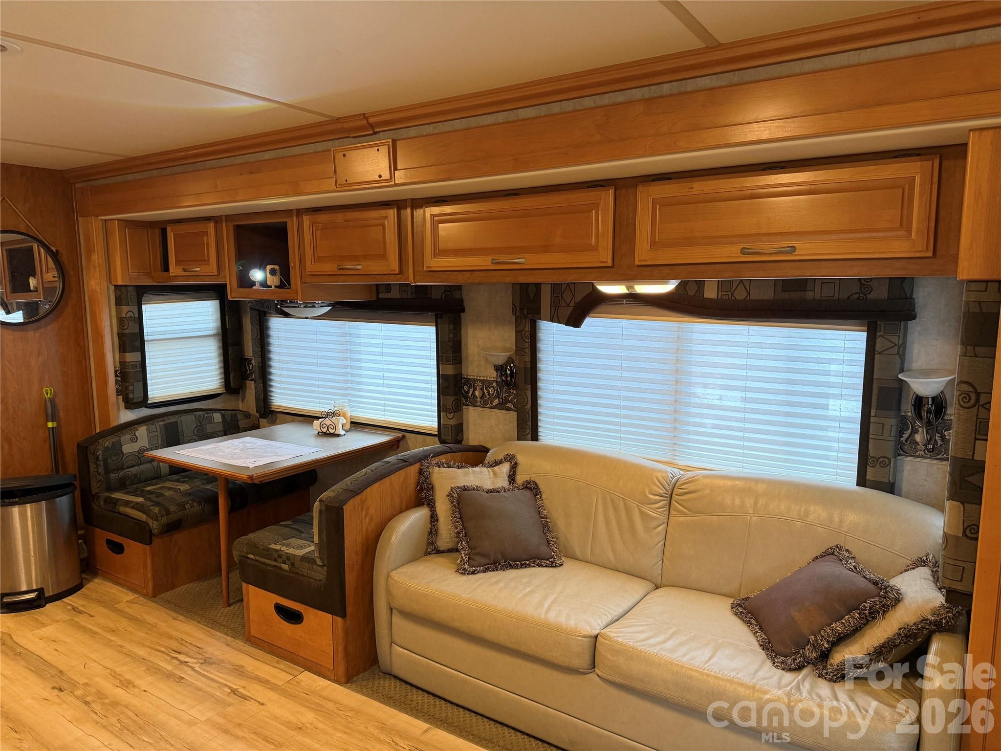 Twin Harbor - Residential