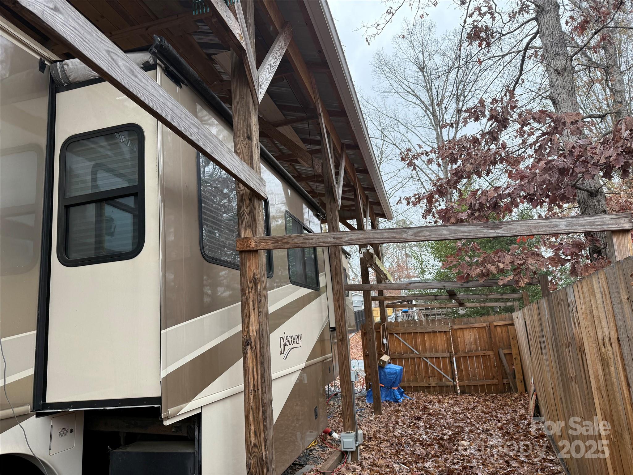 Twin Harbor - Residential