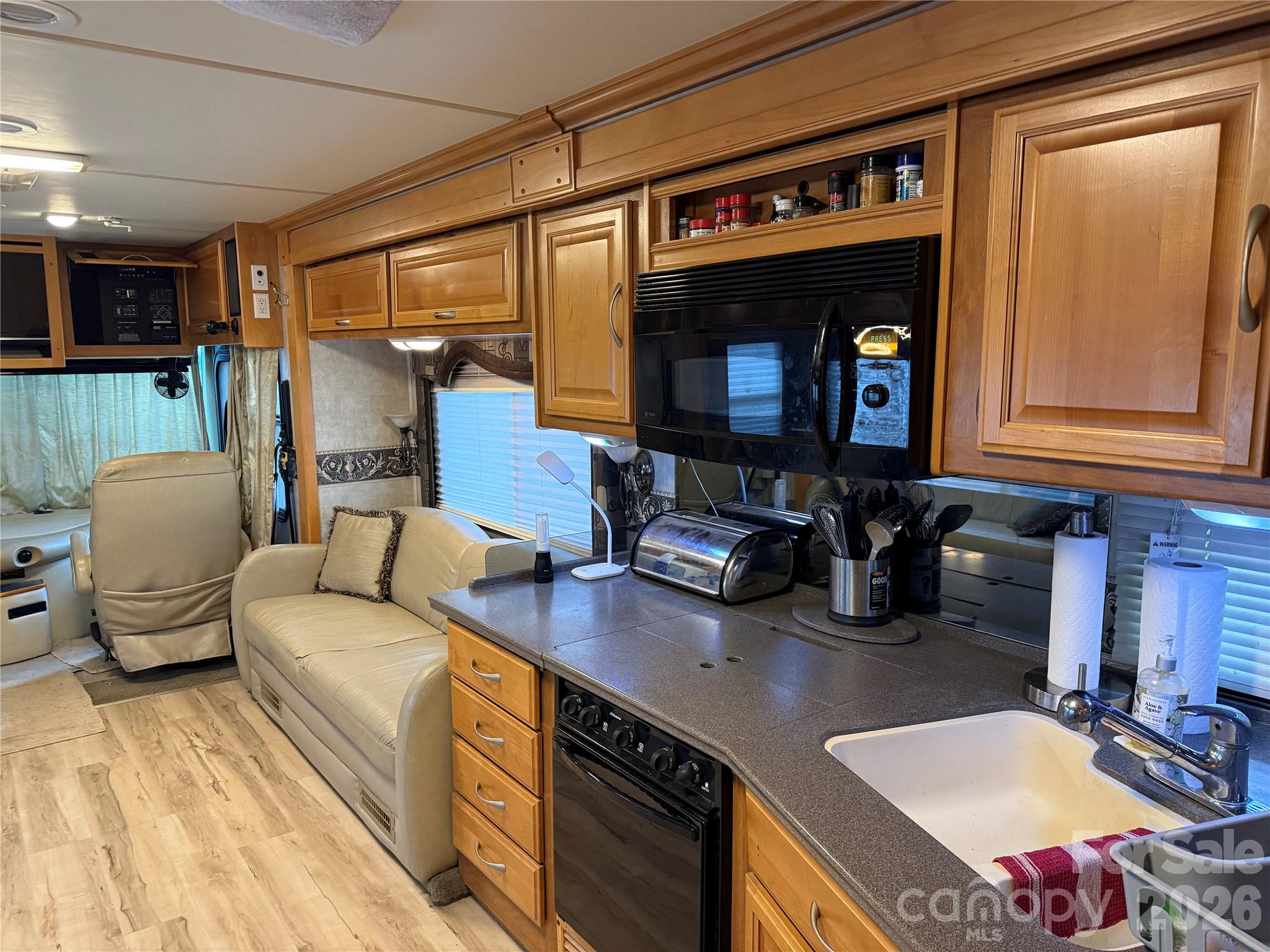 Twin Harbor - Residential