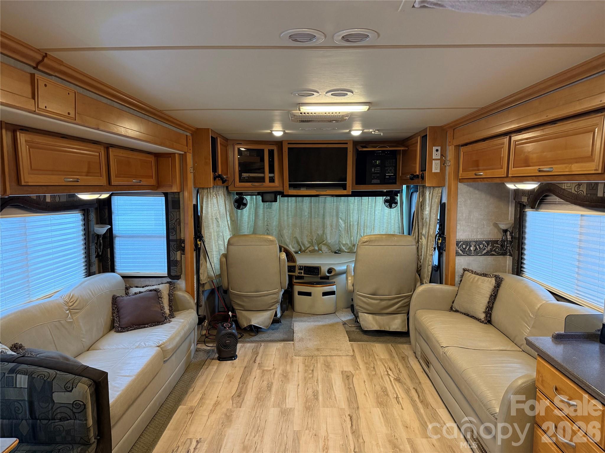 Twin Harbor - Residential