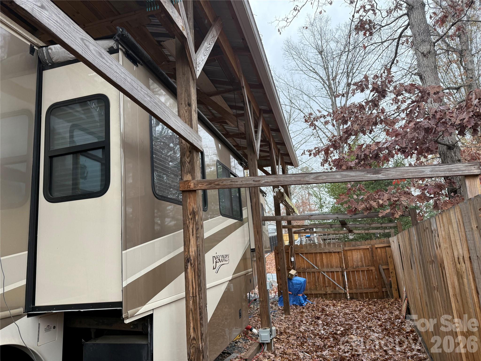 Twin Harbor - Residential