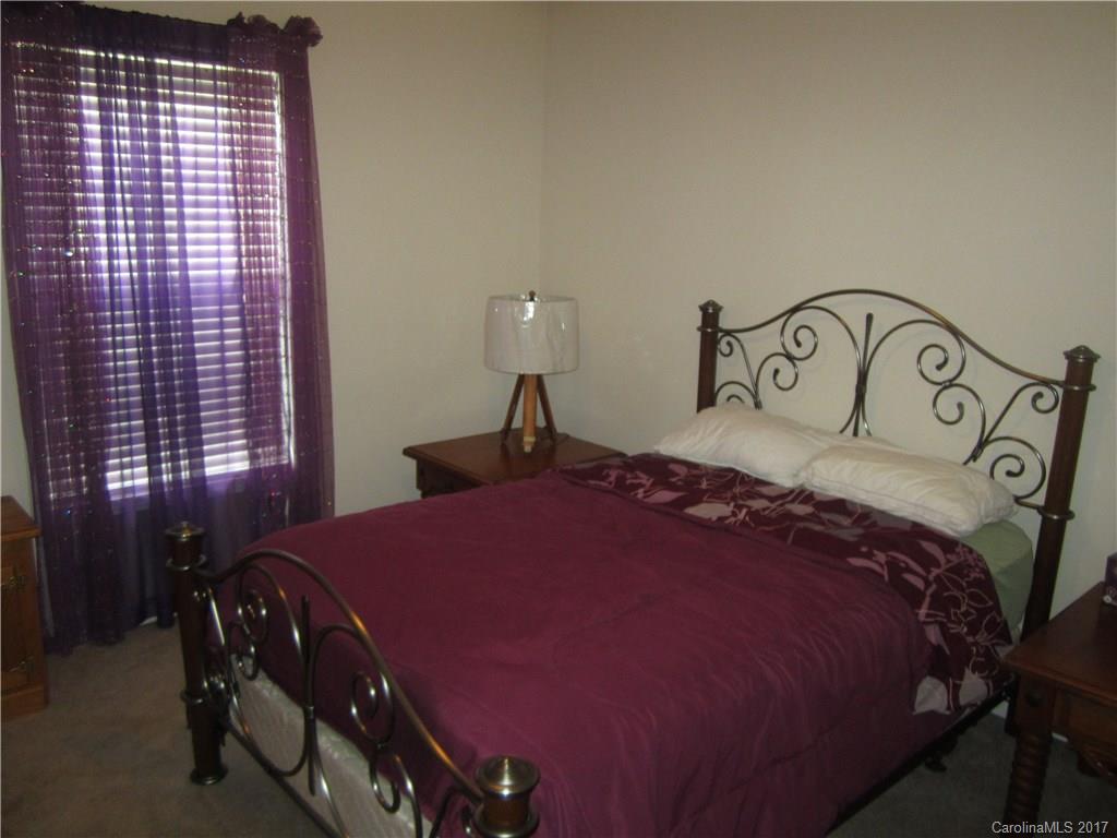 Hallmark Glen - Residential